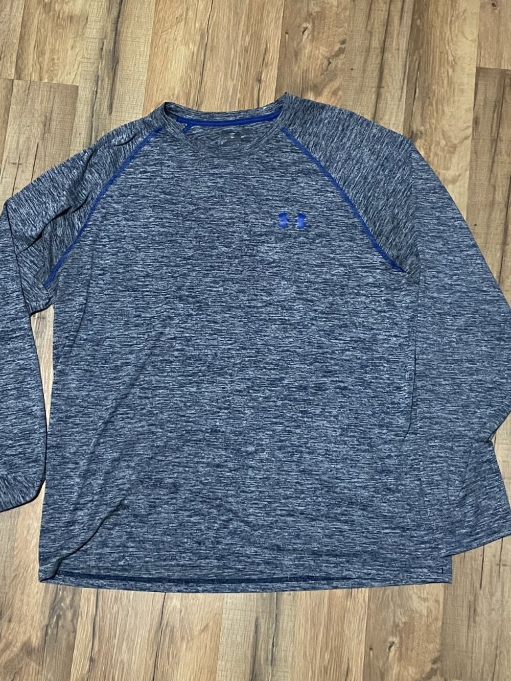 Under Armour Men’s Heather Blue Long Sleeve Athletic Training Shirt, Sz L